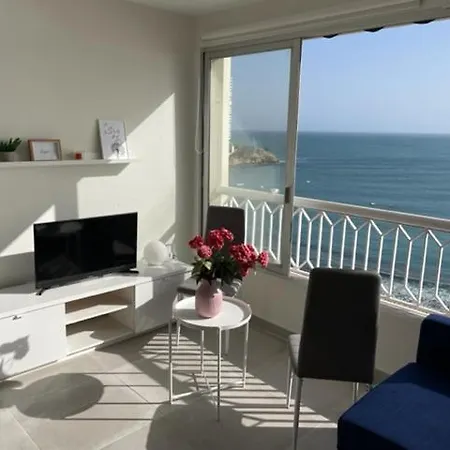 Precioso Apartamento A Estrenar En Primera Linea De Playa Benidorm Exterior photo