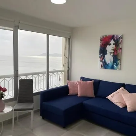 Precioso Apartamento A Estrenar En Primera Linea De Playa Benidorm Exterior photo