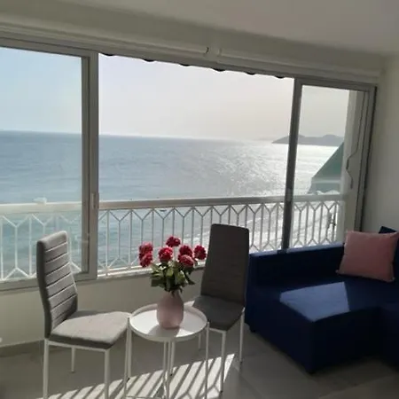Precioso Apartamento A Estrenar En Primera Linea De Playa Benidorm Exterior photo