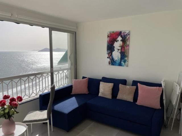 Precioso A Estrenar En Primera Linea De Playa * Benidorm